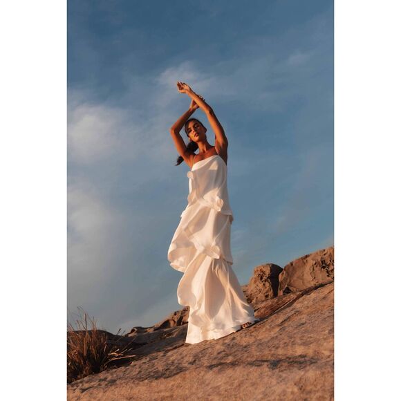 Elliatt Tilly Tiered Maxi Dress White bachelorette wedding Bridal size S NWT - Picture 1 of 9